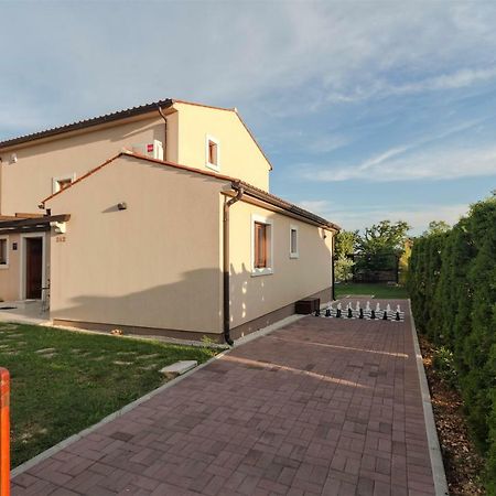 Villa Nana - Modern Villa With A Pool Surrounded By Nature, Istria-Pula Valtura Luaran gambar