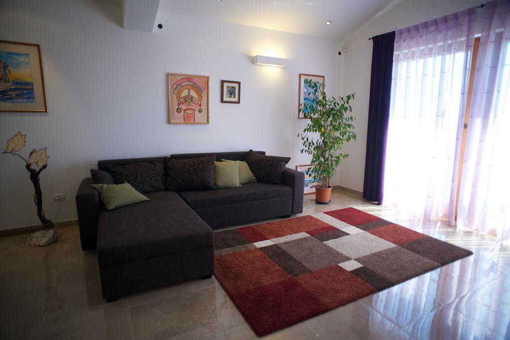 Villa Nana - Modern Villa With A Pool Surrounded By Nature, Istria-Pula Valtura Luaran gambar