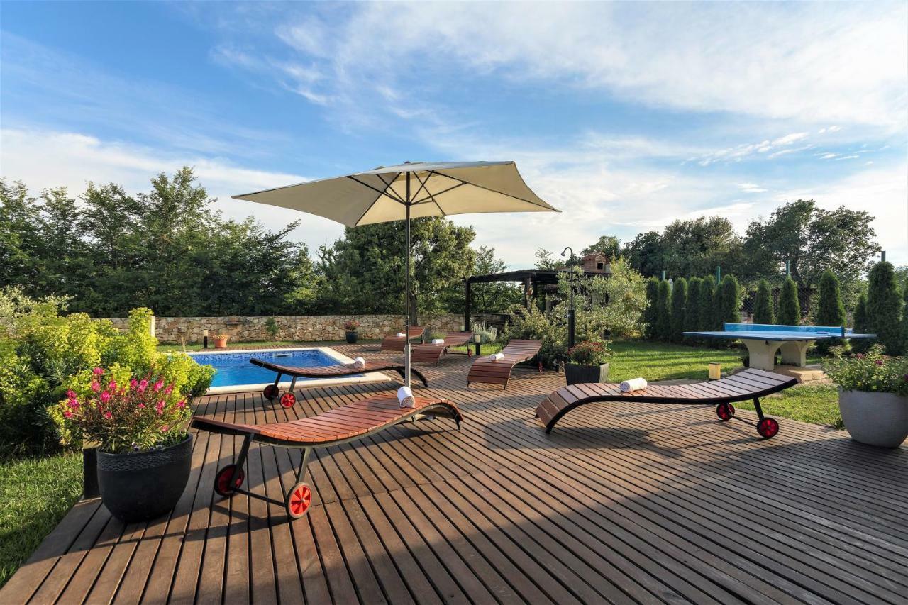 Villa Nana - Modern Villa With A Pool Surrounded By Nature, Istria-Pula Valtura Luaran gambar