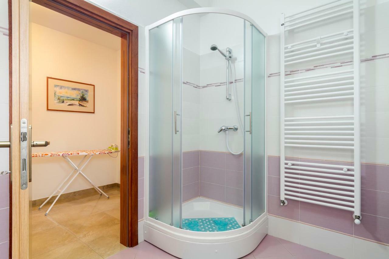 Villa Nana - Modern Villa With A Pool Surrounded By Nature, Istria-Pula Valtura Luaran gambar