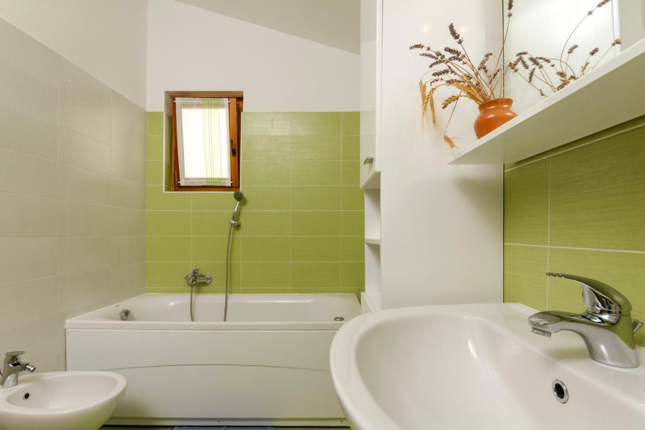 Villa Nana - Modern Villa With A Pool Surrounded By Nature, Istria-Pula Valtura Luaran gambar