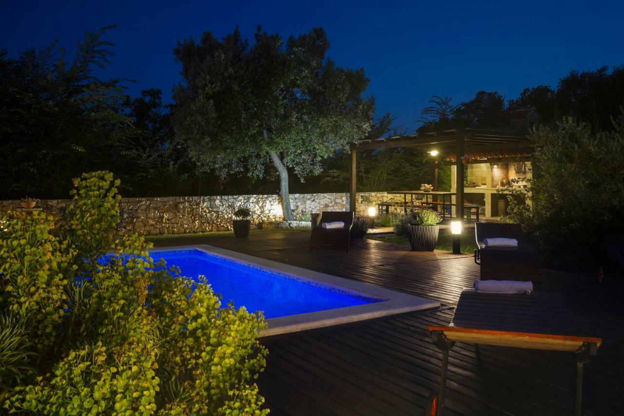 Villa Nana - Modern Villa With A Pool Surrounded By Nature, Istria-Pula Valtura Luaran gambar