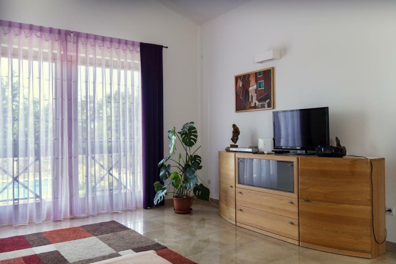 Villa Nana - Modern Villa With A Pool Surrounded By Nature, Istria-Pula Valtura Luaran gambar