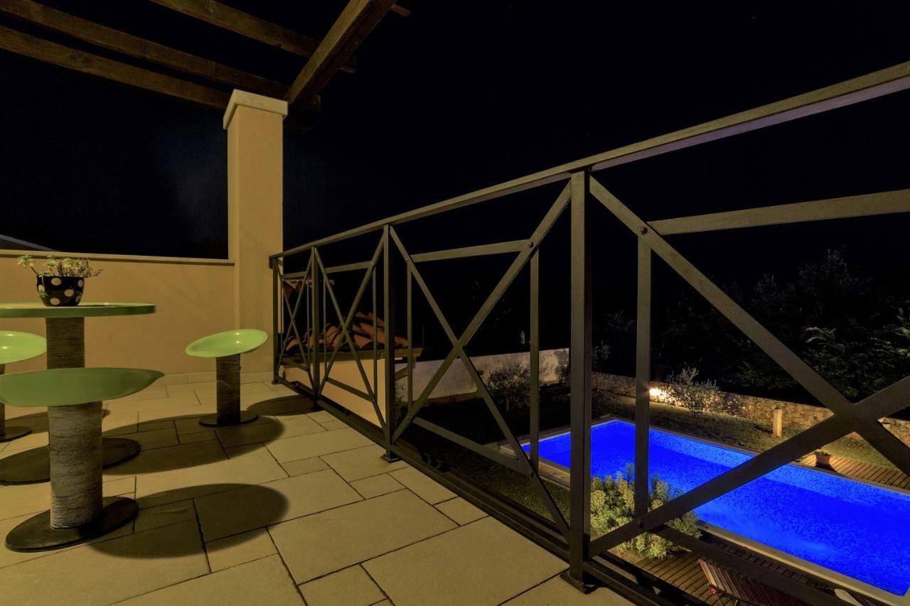 Villa Nana - Modern Villa With A Pool Surrounded By Nature, Istria-Pula Valtura Luaran gambar